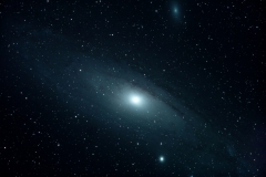 M 31 (Andromedanebel) mit den elliptischen Galaxien M 32 und M 110